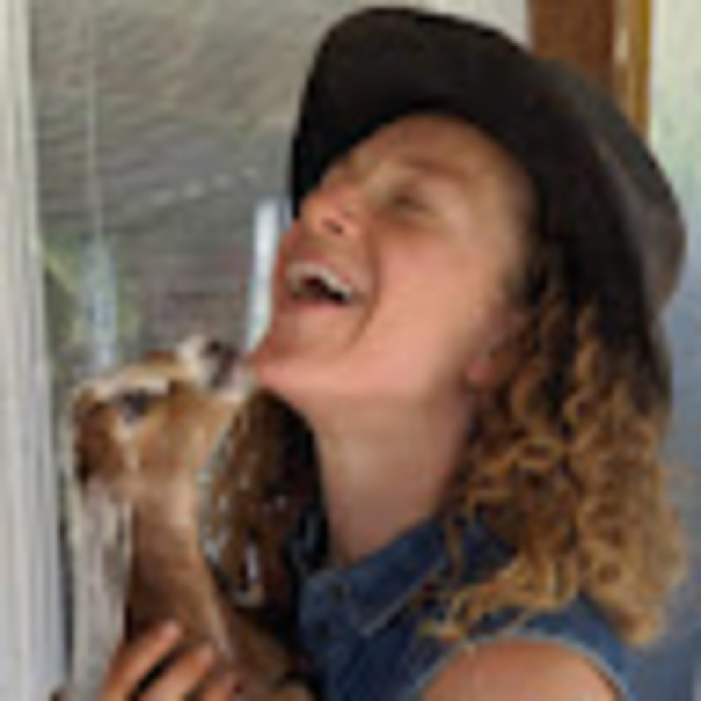 Meet your Posher, Maria